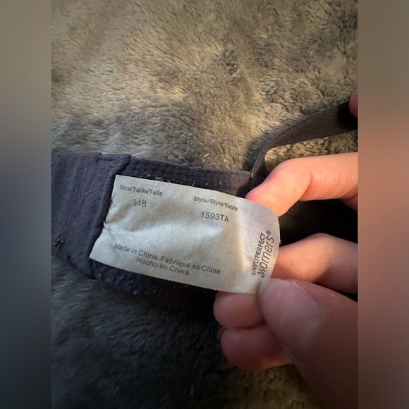 Simply Perfect by Warner's Women's Underarm Smoothing Underwire Bra. - Picture 4 of 4